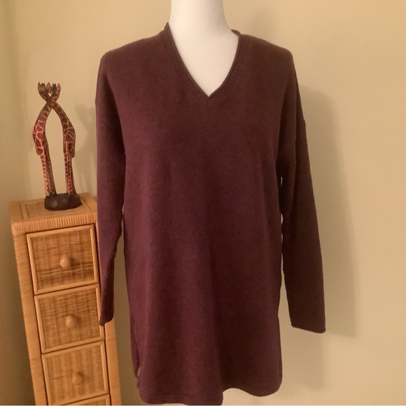 J.Jill V-neck Burgundy tunic - Picture 3 of 6
